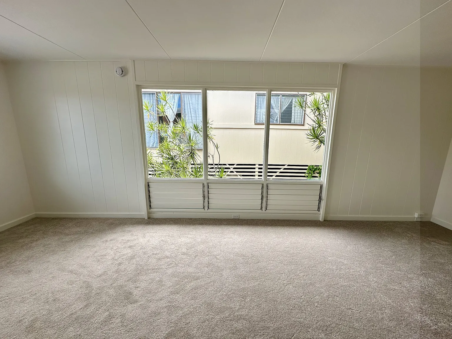 3 bed, 750 sqft, $2,500 — Photo 3