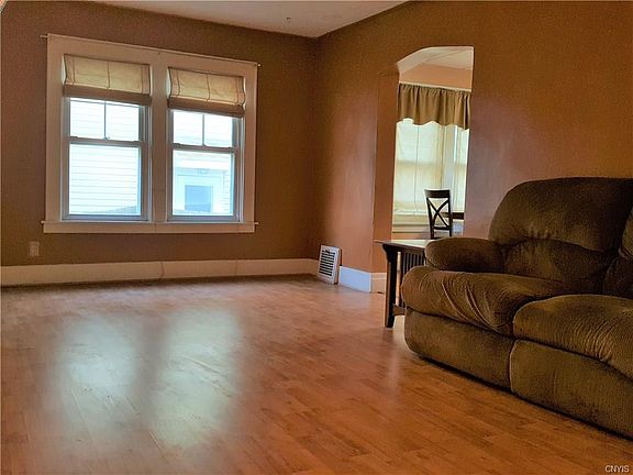 5th image of 320 Wilmore Pl