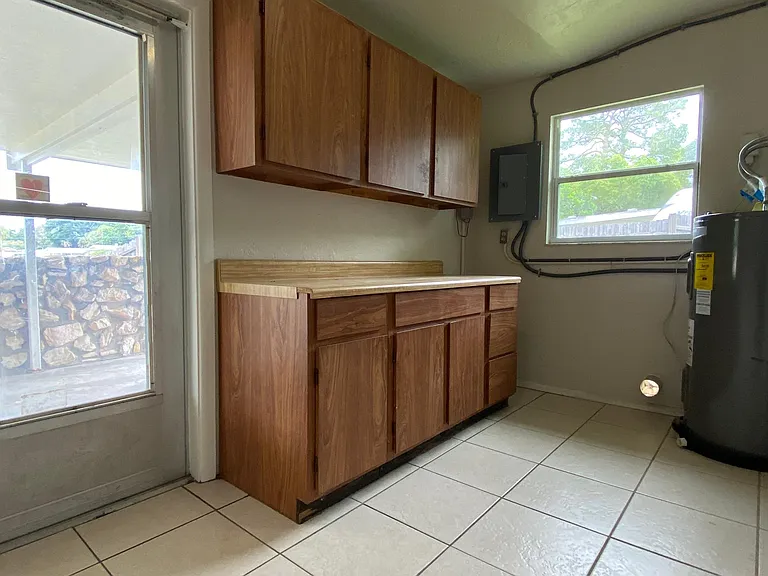 2016 Hopkins Dr W — Photo 13