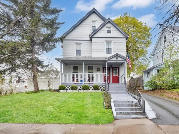 129 Saint Jerome Ave, Holyoke, MA 01040