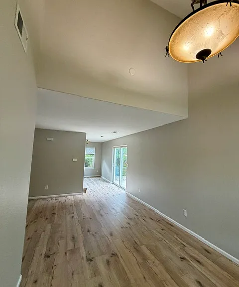 721 Waterglen Dr #D113 — Photo 3