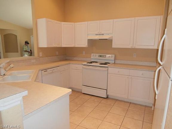 4th image of 4509 SW 22nd Pl