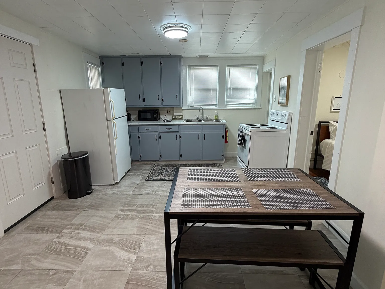 1 bed, 800 sqft, $1,650 — Photo 4