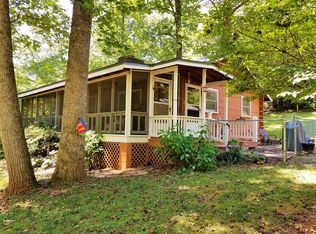 66 Fulcher Creek Dr, Franklin, NC 28734