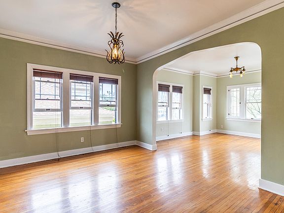 5th image of 134 1/2 N Avenue 57