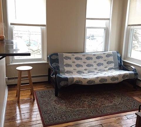 Living room/Eat-in Kitchen area