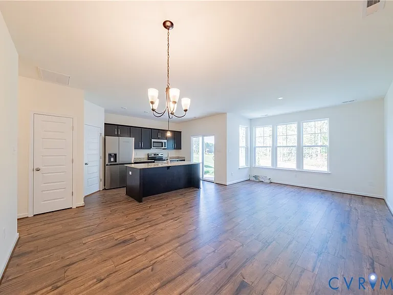 18372 Palisades Ct — Photo 9