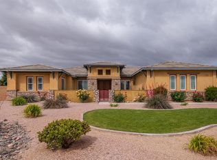 12904 Hyperion Ln, Apple Valley, CA 92308