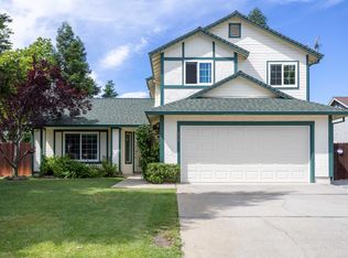 479 Shell Dr, Redding, CA 96003