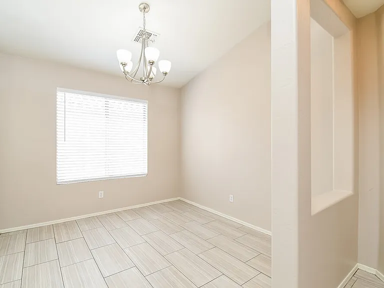 2460 W Tanner Ranch Rd — Photo 5