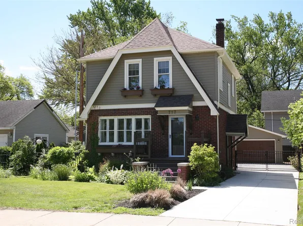 717 W Twelve Mile Rd, Royal Oak, MI 48073