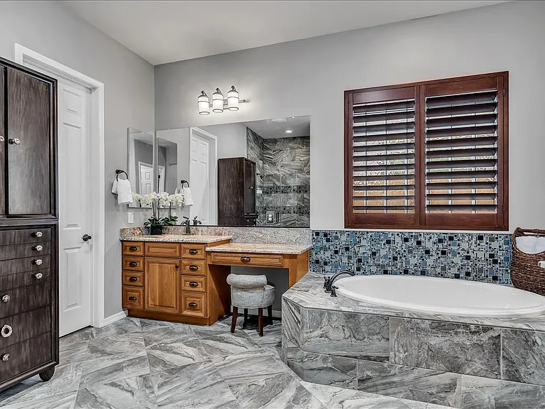 3355 E Indigo St — Photo 41