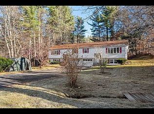 35 Sunset Ave #R, Derry, NH 03038