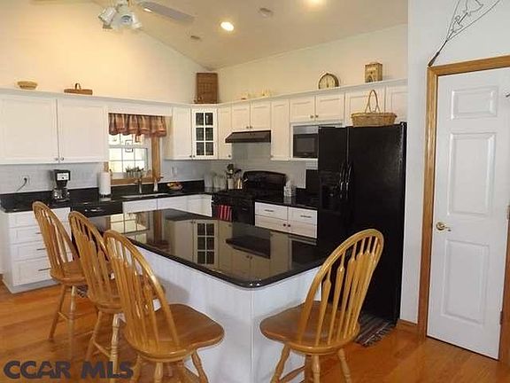 4th image of 113 Oakwood Dr