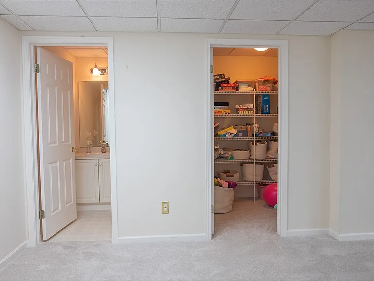 52 Meadow Cove Rd — Photo 40