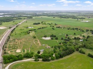 2586 N Saint James Rd, Pilot Point, TX 76258