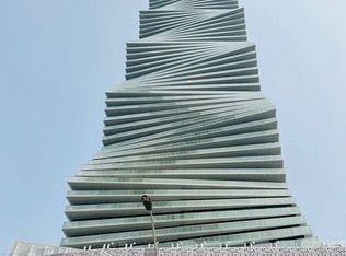 3900 Confederation Pkwy #1707, Mississauga, ON L5B 0K7