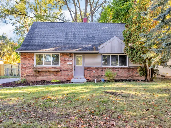 3815 Wedgewood Dr, Lansing, MI 48911