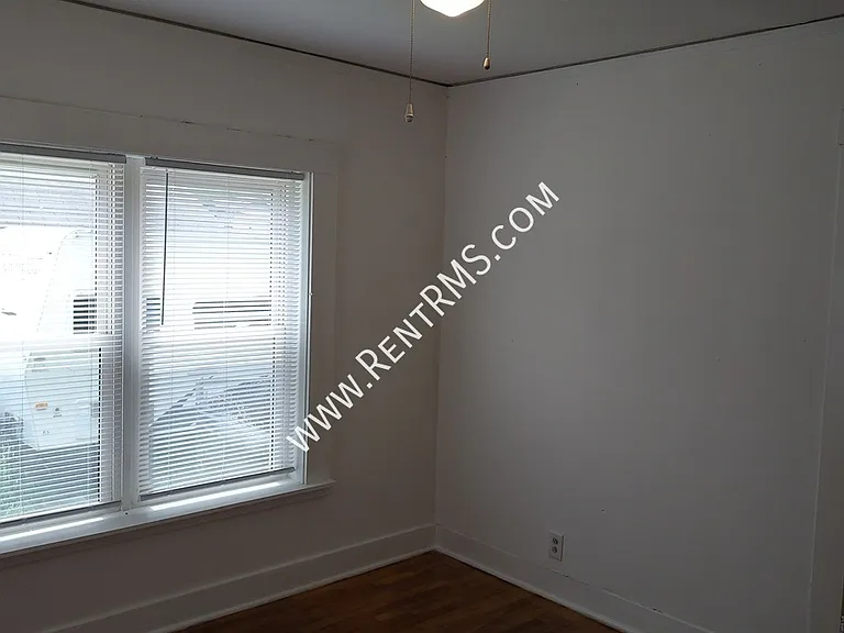 709 SW Medford Ave — Photo 13