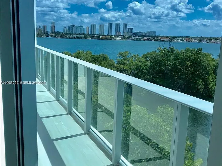 17111 Biscayne Blvd #408 — Photo 3
