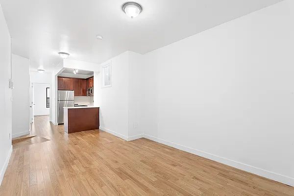 Rented by Fountain Realty Group | media 8