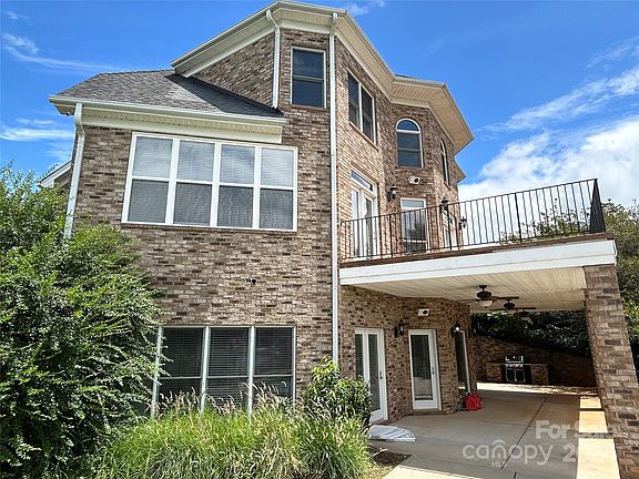 2nd image of 101 Donnive Dr