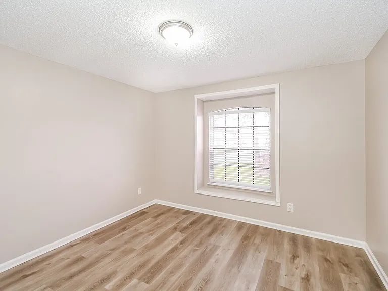 1418 Runes Ct — Photo 13