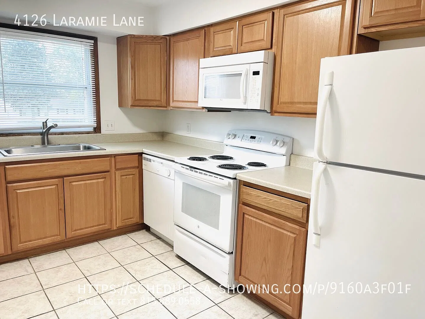Updated 2 Bedroom Apartment! Washer/Dryer in Unit! Great Community! — Photo 4