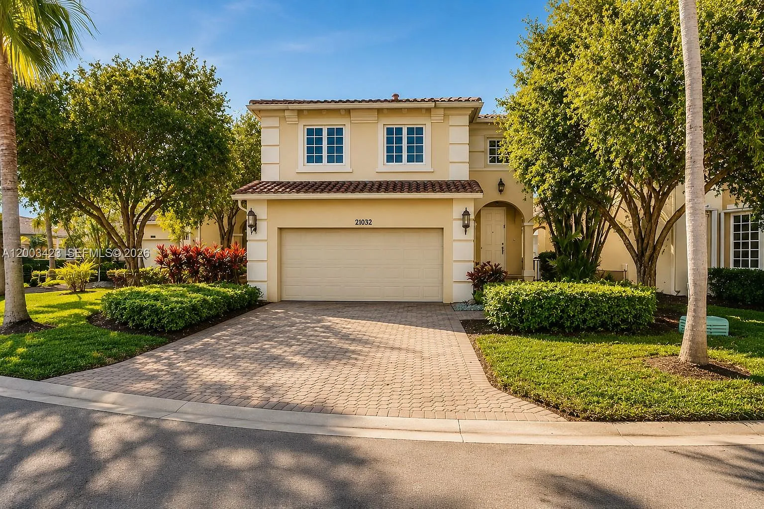 Aventura Lakes - Phase Ii — Photo 2