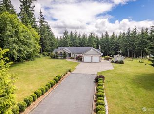 5431 Columbia Heights Rd, Longview, WA 98632