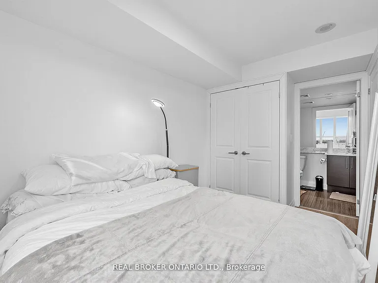 125 Western Battery Rd #1209 — Photo 13