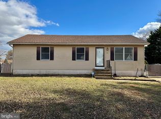 11 Locke Ct, Newark, DE 19702