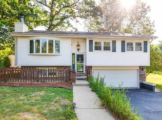 36661 N Oakwood Dr, Lake Villa, IL 60046