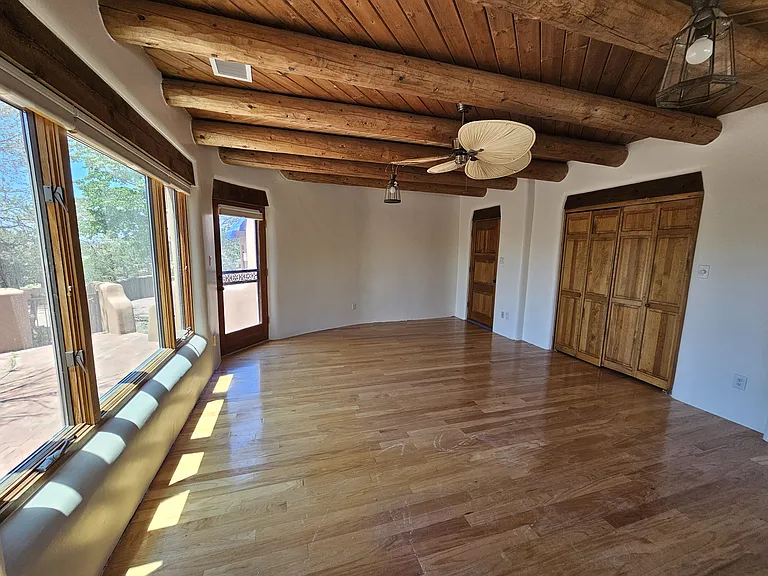 1306 Lejano Ln — Photo 27