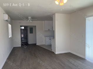509 E Avenue Q #5-B, Palmdale, CA 93550