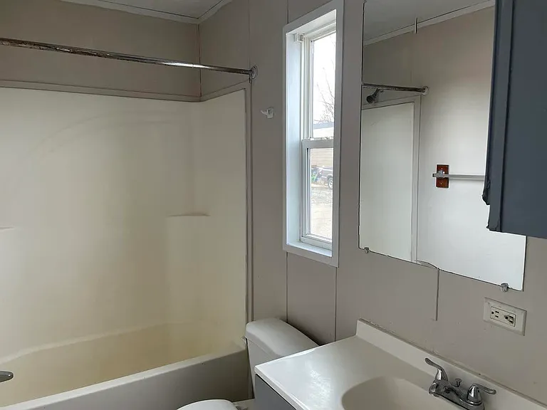 Regency Pointe — Photo 10