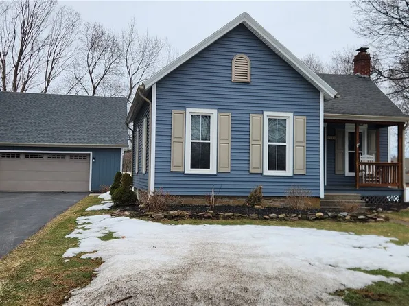 492 Ridge Rd, Webster, NY 14580