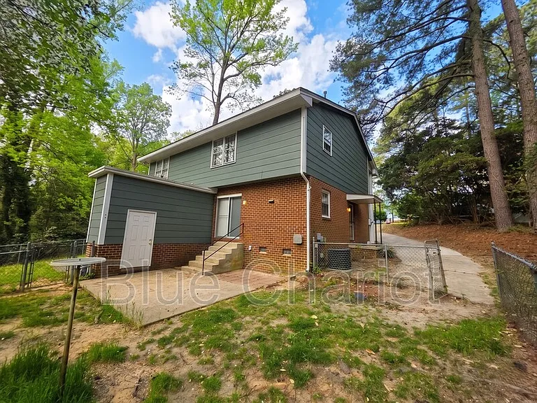 3109 Merrill Ct — Photo 4