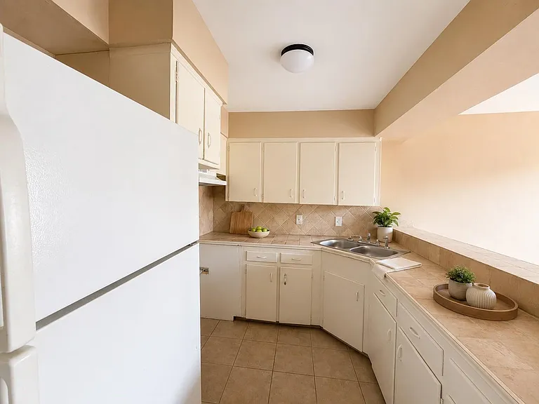 1204 Saint Joseph St #6 — Photo 5