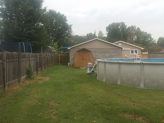 4th image of 5613 Bradbury Ave