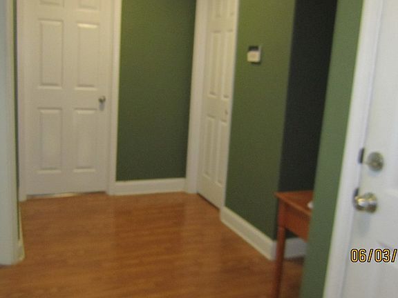 2nd image of 815A 27th Ave