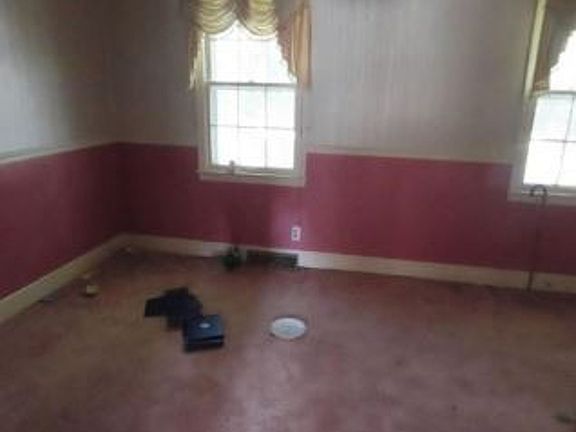 Formal Dining