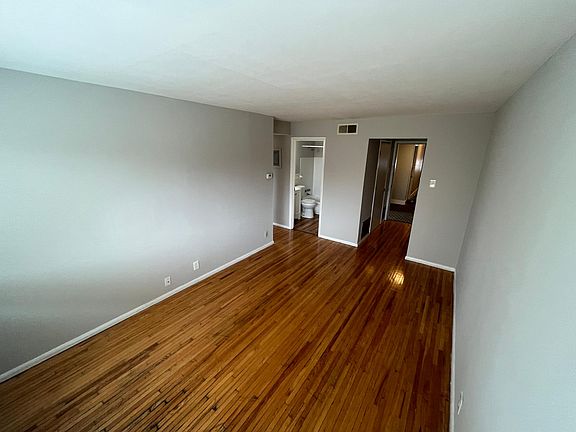 5th image of 3217 Russell Blvd APT 4