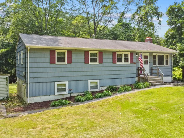 837 Long Cove Road, Ledyard, CT 06335
