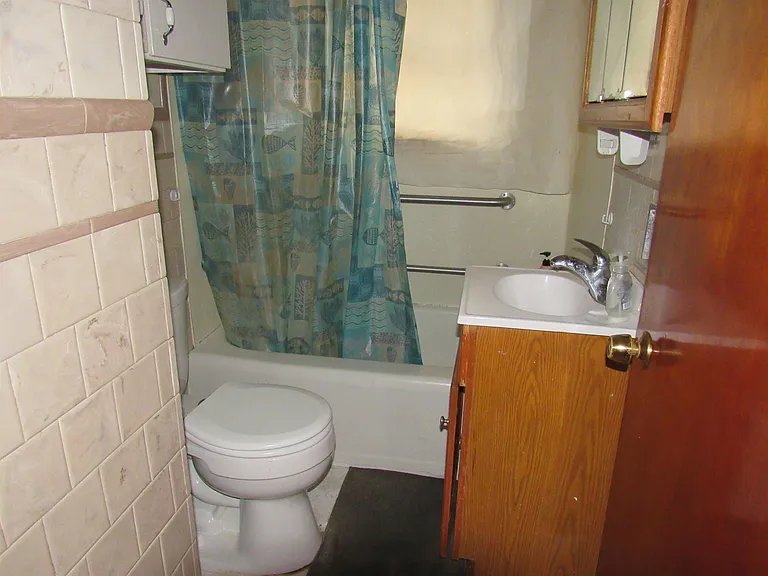 21 Barbara St — Photo 7