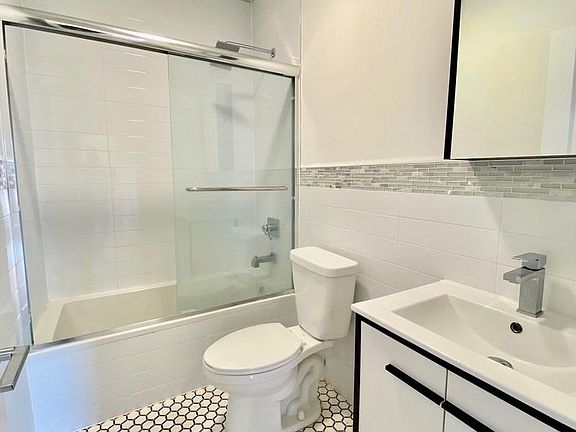 5th image of 338 Clifton Pl #22F