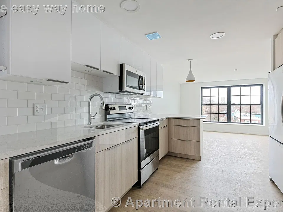 10 Soden St #401