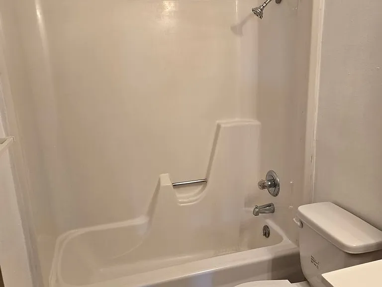 520 Lynnwood Ln — Photo 20