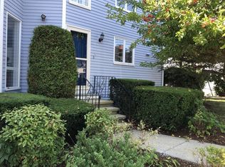 15 Flume Rd APT 3, Gloucester, MA 01930