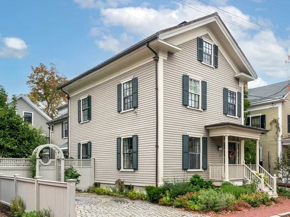 31 Ash St, Cambridge, MA 02138